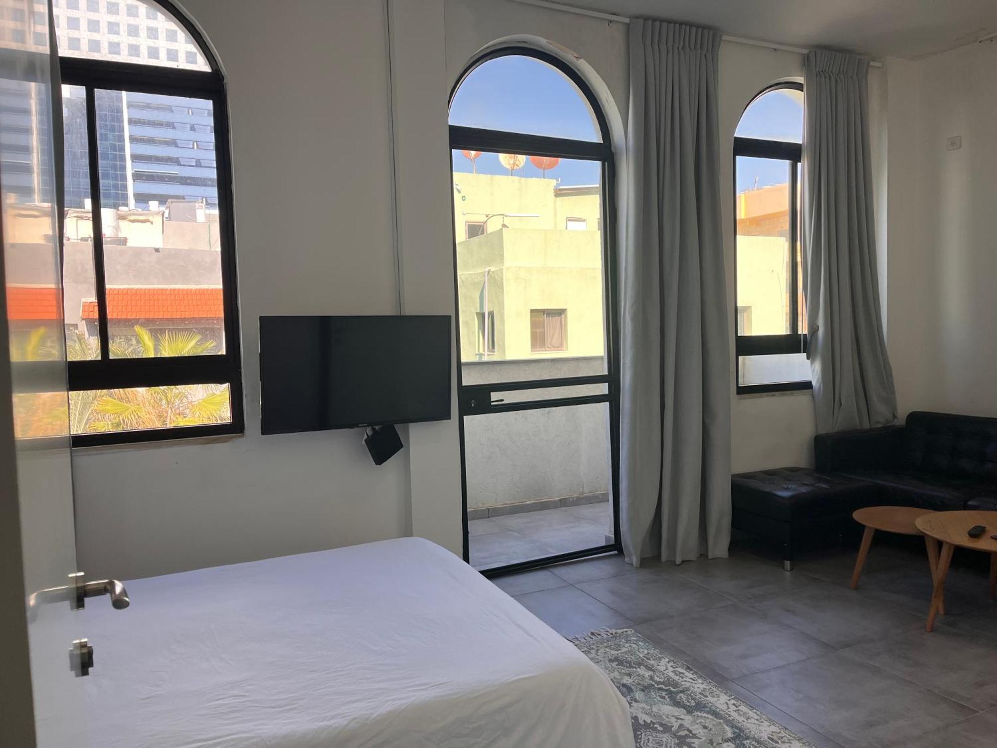 Yona 8 Bed and Breakfast Tel Aviv Exteriör bild